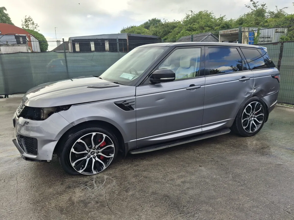 202 Range Rover Sport.   76km Light Damage - Image 4