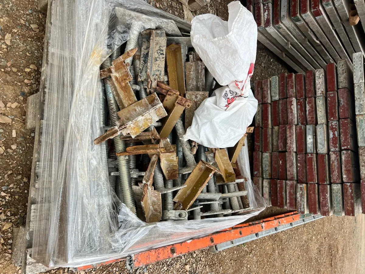 Scaffolding - Image 3