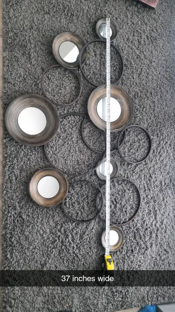 Decorative Metal Wall Art with Mirrors - Image 3