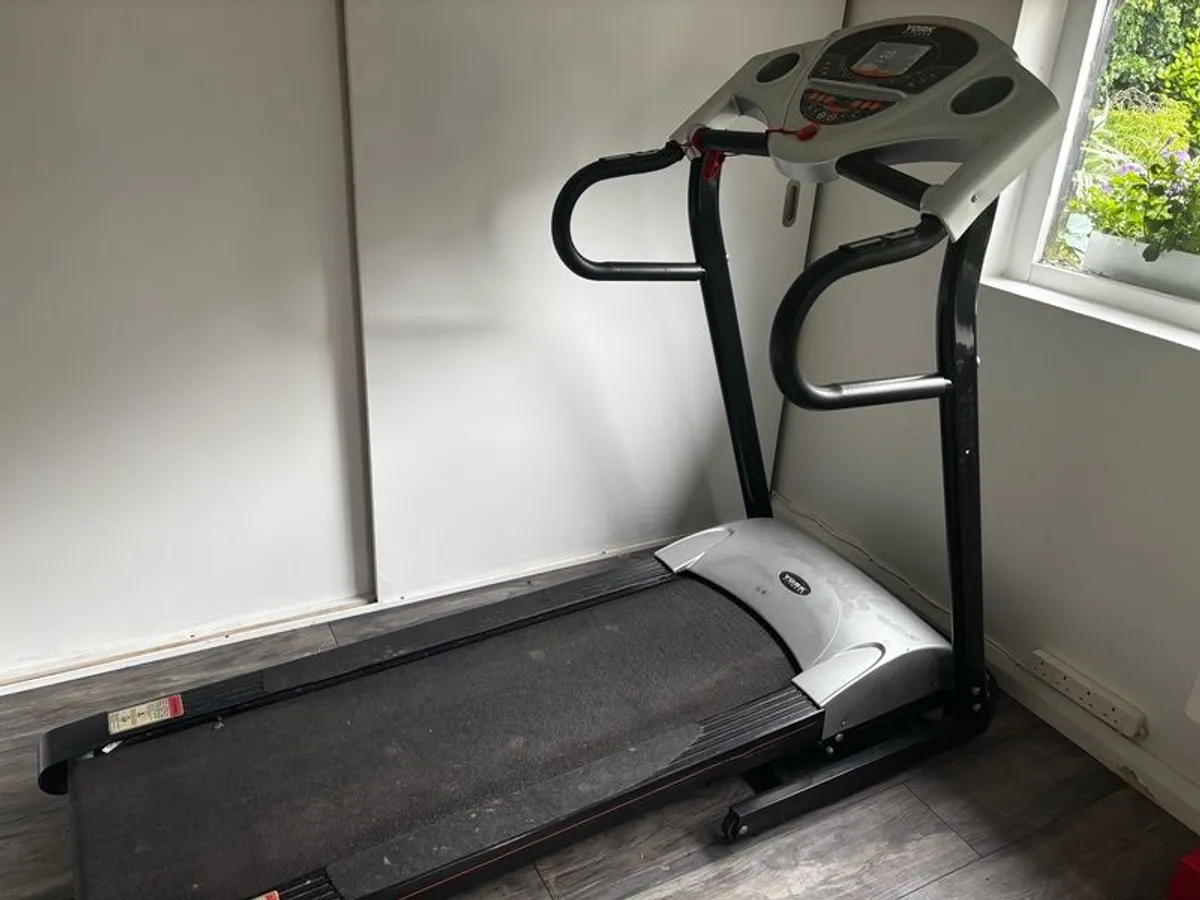 Treadmill - Image 1