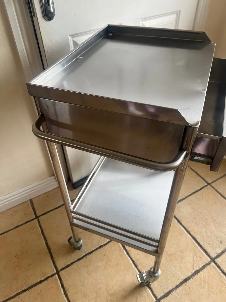 Stainless steel table - Image 3
