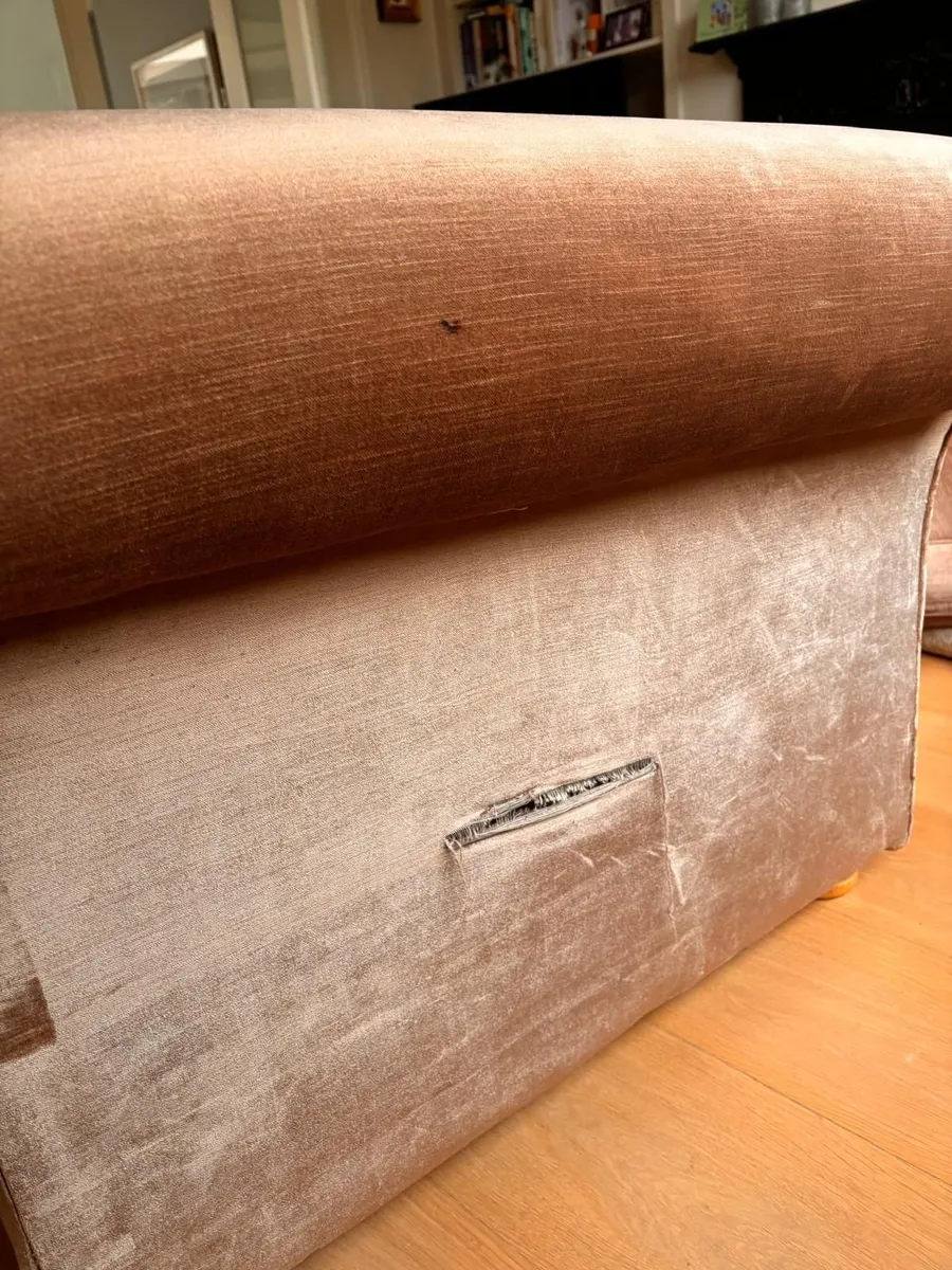 sofa - Image 4