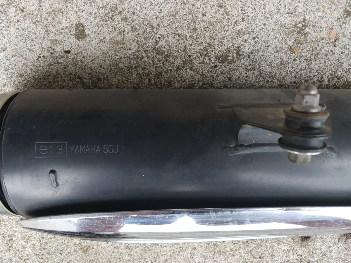 Yamaha 500 TMAX original exhaust - Image 1