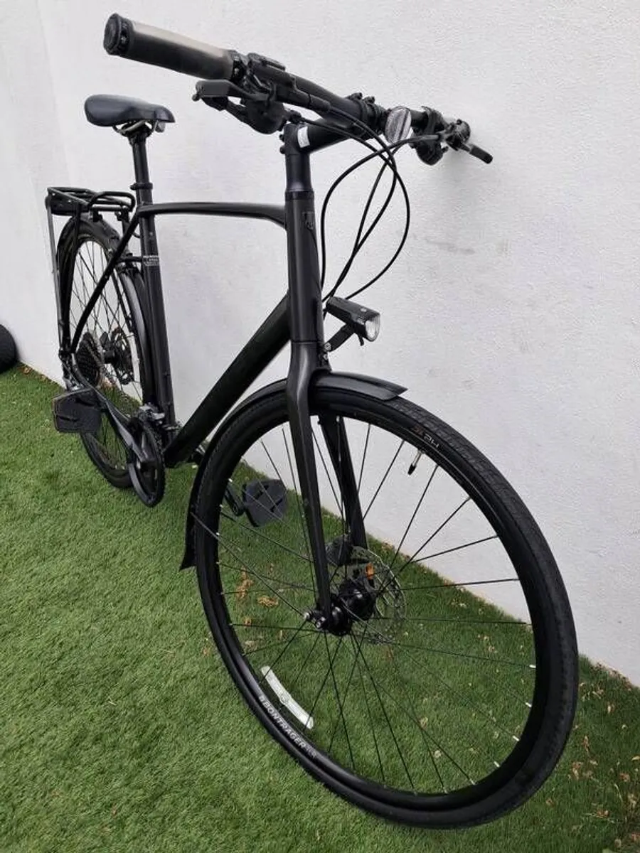 Trek FX3 Hybrid Bike Bicycle Barely Used - Image 2