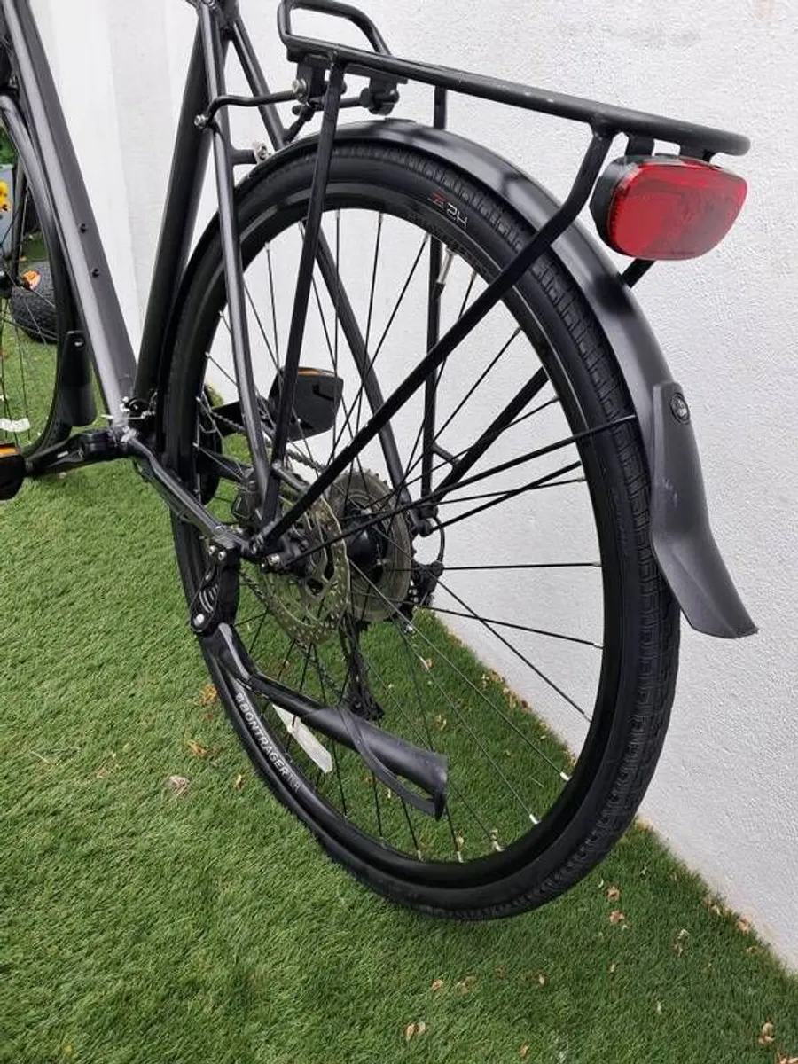Trek FX3 Hybrid Bike Bicycle Barely Used - Image 4