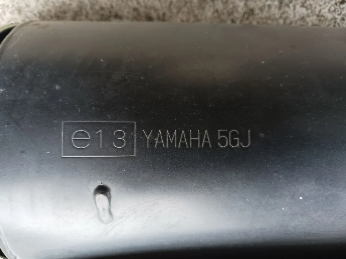 Yamaha 500 TMAX original exhaust - Image 2