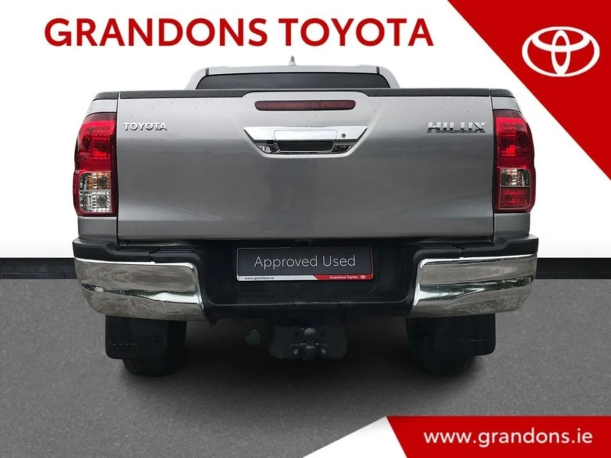 Toyota Hilux 2.8 SR5 DOUBLE CAB - TOTAL PRICE - GR - Image 4