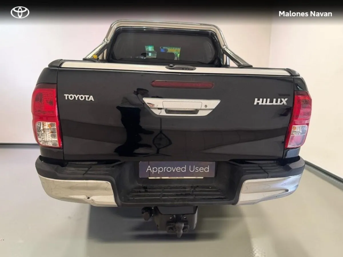 Toyota Hilux HILUX 2.8 D/CAB SR5 AUTO - Image 4