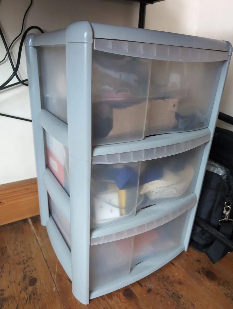 Plastic Shelves - Image 3