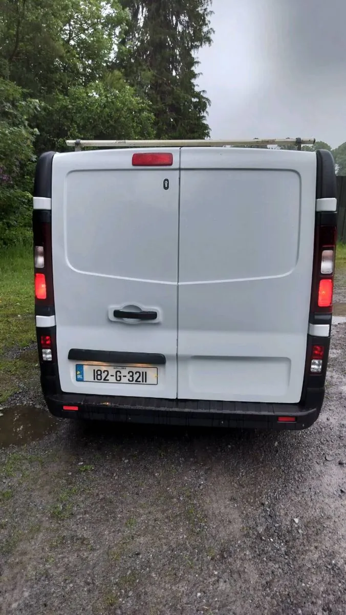 Van - Image 4