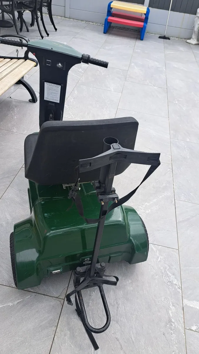 GOLF BUGGY - Image 1