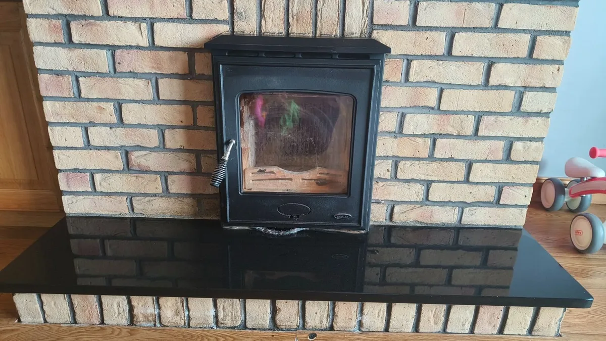 Henley insert stove - Image 2