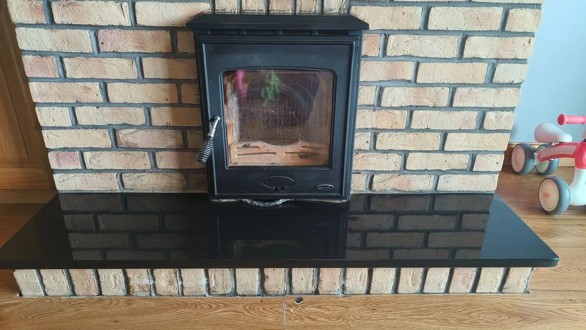 Henley insert stove - Image 4