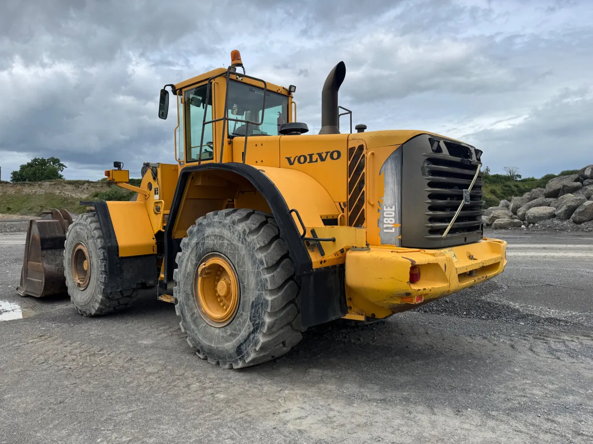 VOLV0 L180E 2006 LOADING SHOVEL - Image 2