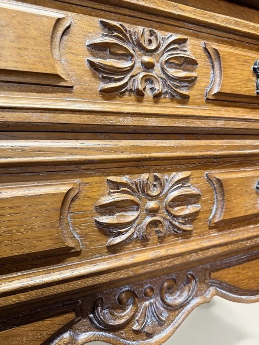 Stunning Antique Country French Oak Commode - Image 2