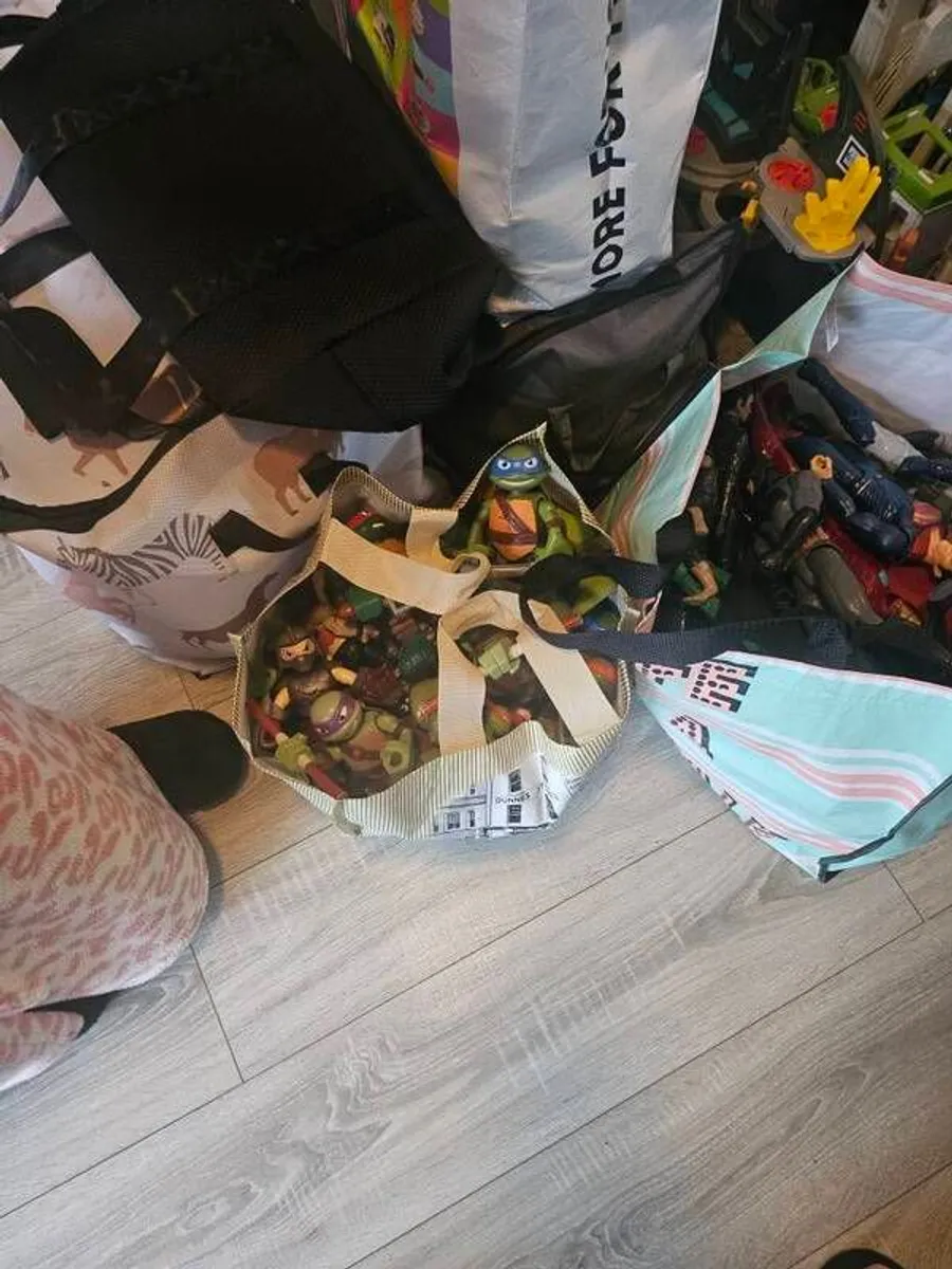 toys - Image 2