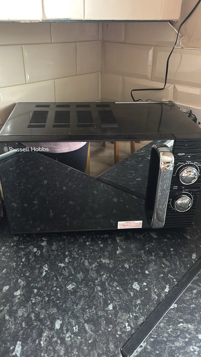 Russell Hobbs Microwave - Image 2