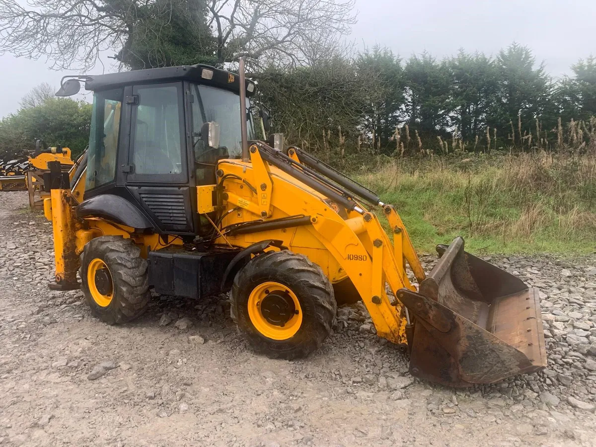 JCB 2CX BACKHOE LOADER (2013) - Image 1