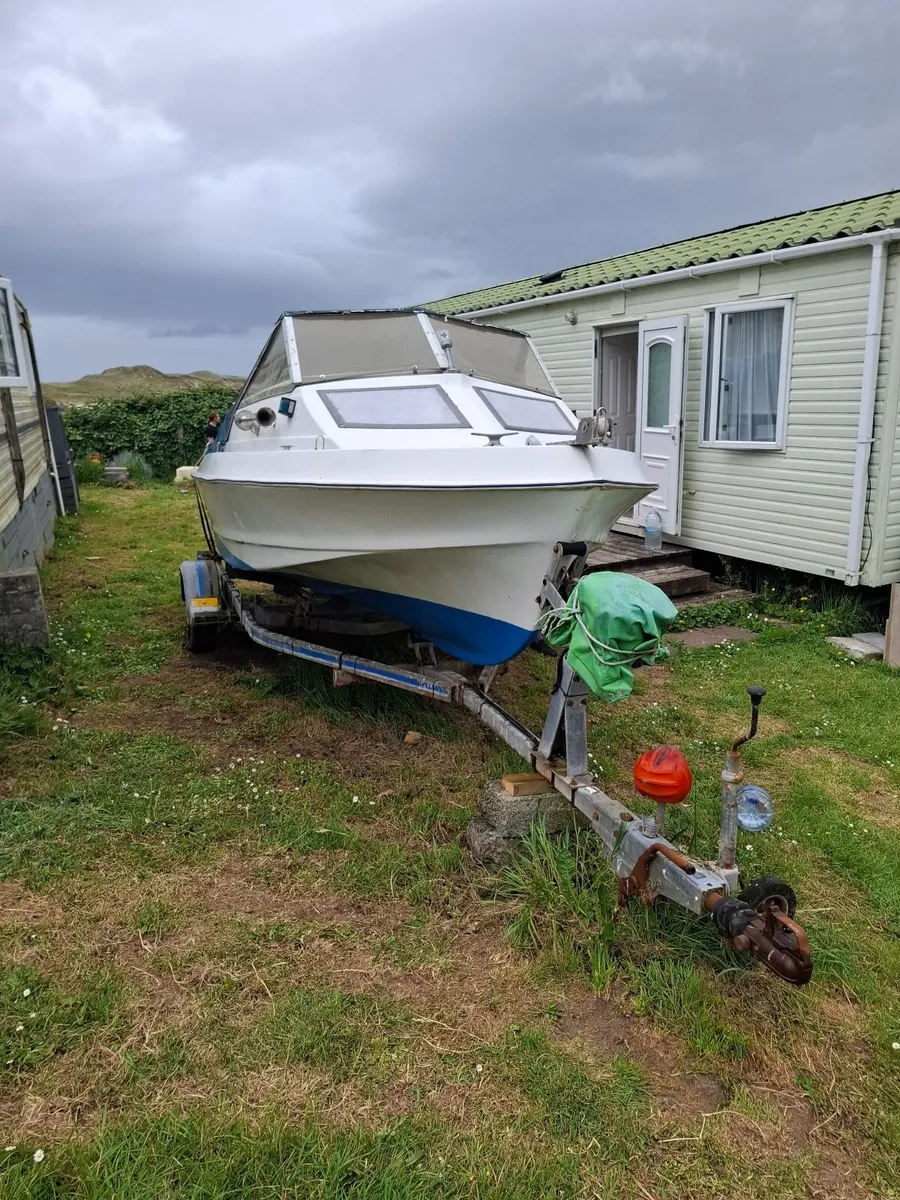 boat with trailor - Image 4