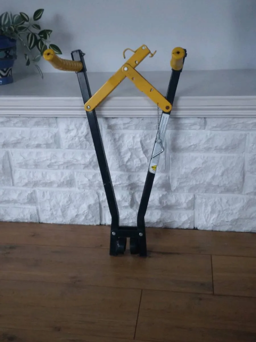 Bike carrier - Image 1