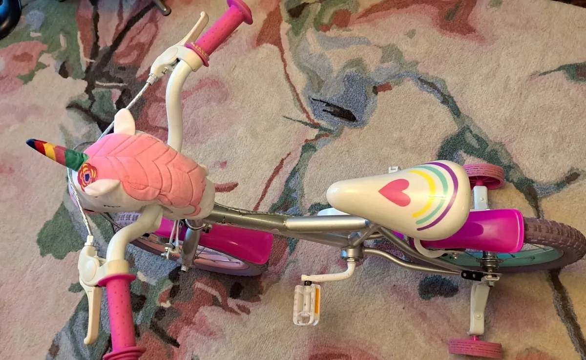 Girls bike - Image 2