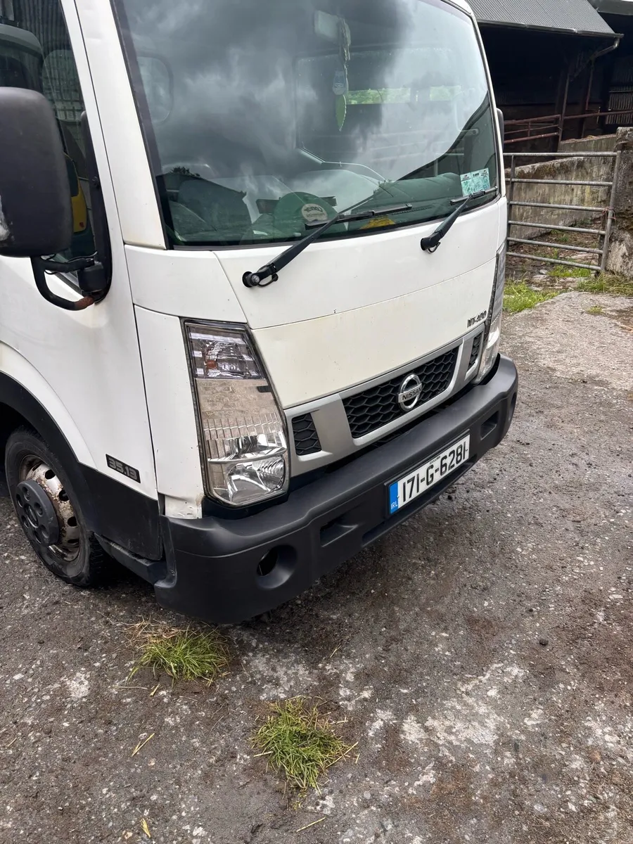 Nissan cabstar NT400 tipper - Image 2