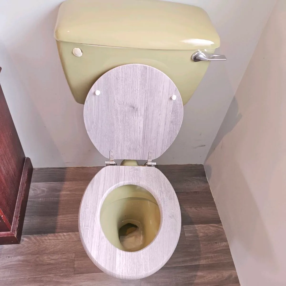 Toilet - Image 1