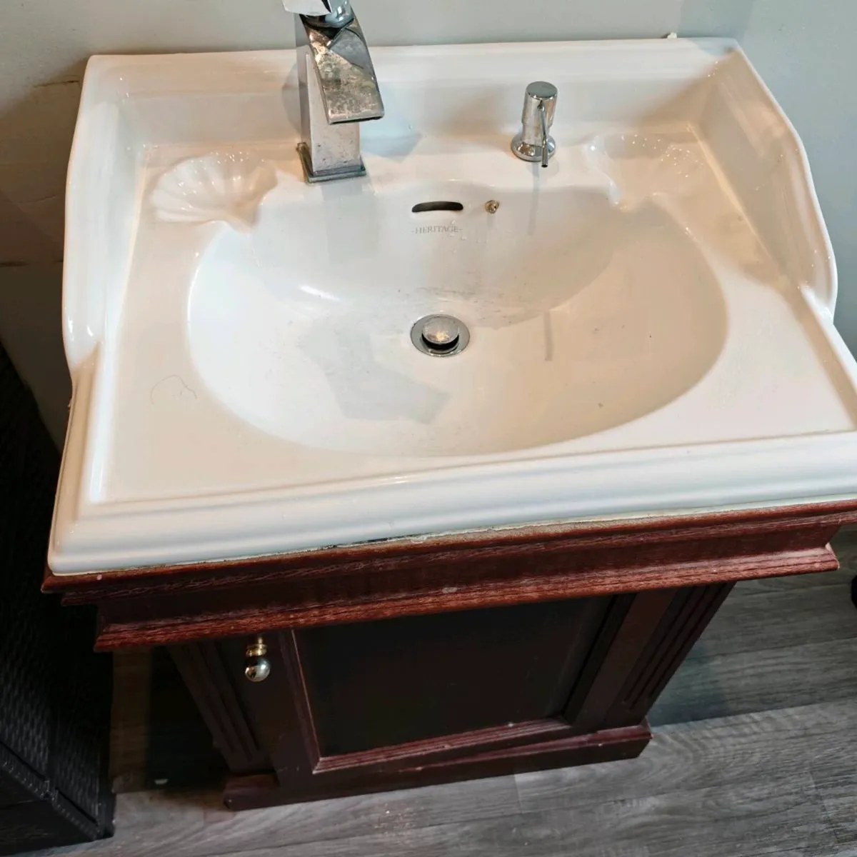 Sink - Image 2