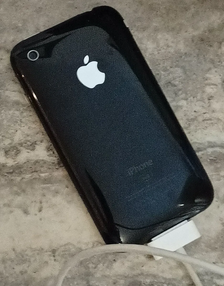 Vintage I-Phone 3G - Image 4