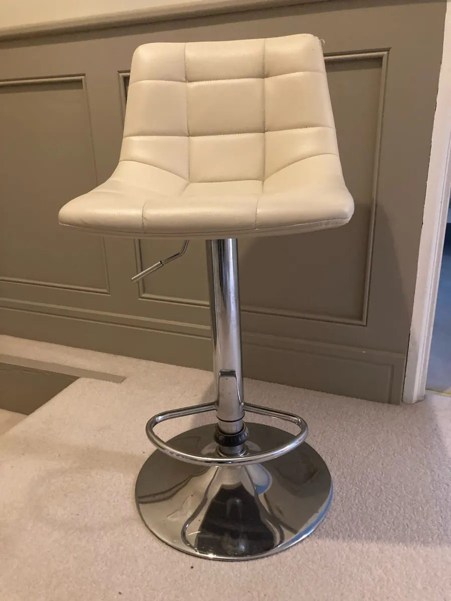 4 x Cream Faux Leather Kitchen Bar Stools - Image 2