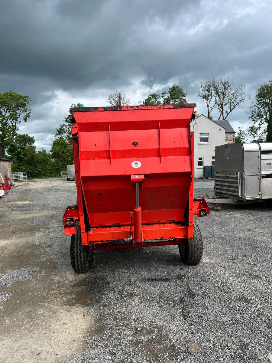 Kuhn 3560 Straw Blower - Image 2