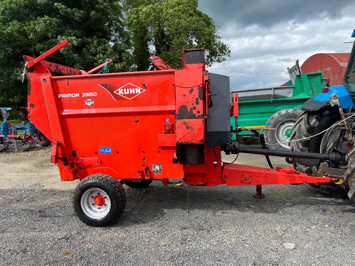 Kuhn 3560 Straw Blower - Image 3