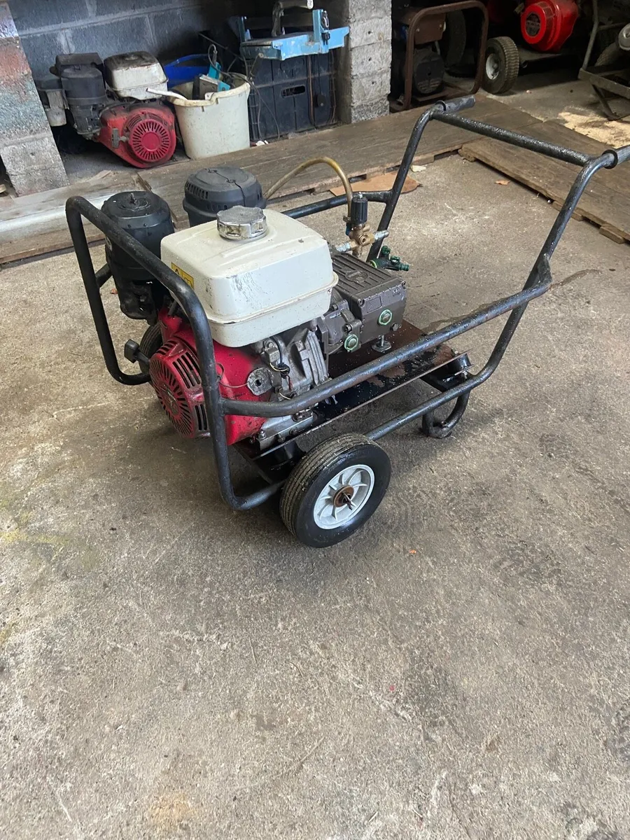 Honda GX390 Powerwasher - Image 1