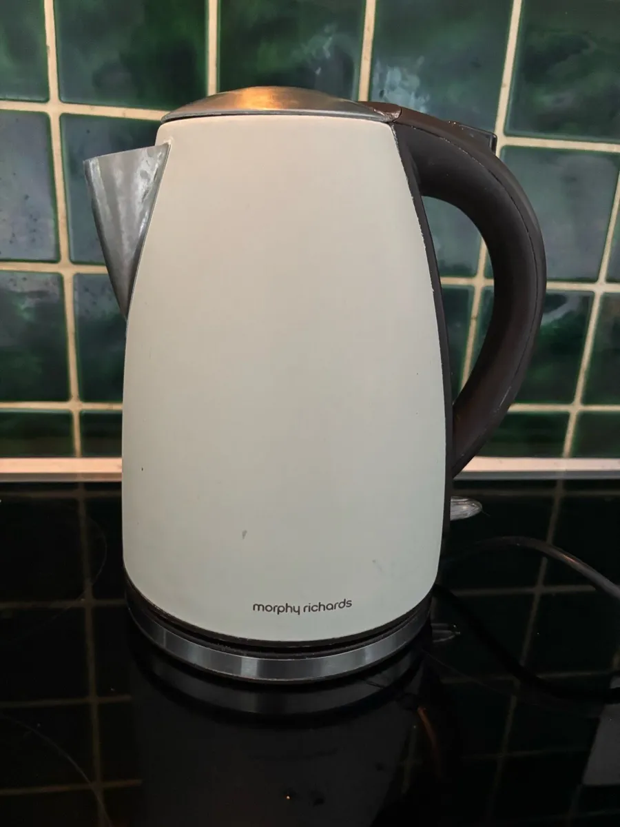 Morphy Richards Cream Kettle – €15 - Image 2