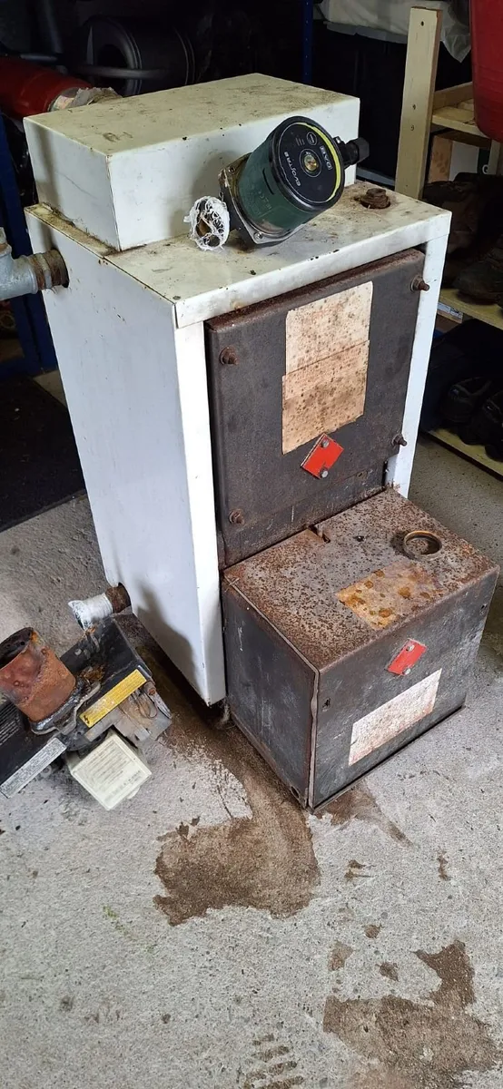 Oil boiler - Image 3