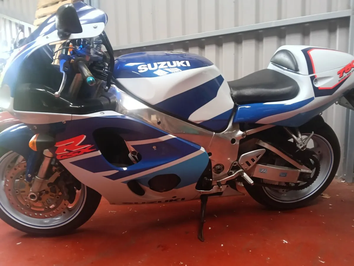 Suzuki gsx 750 1997 - Image 4