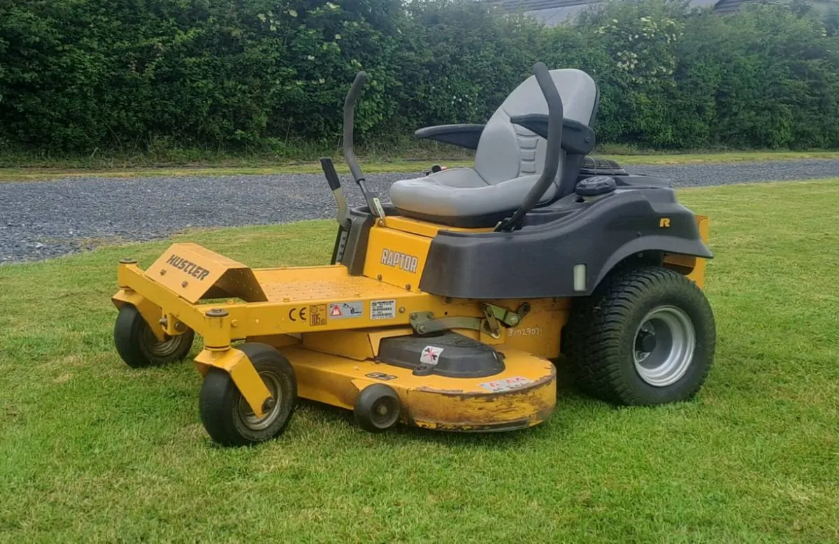 Hustler raptor 52 inch - Image 1