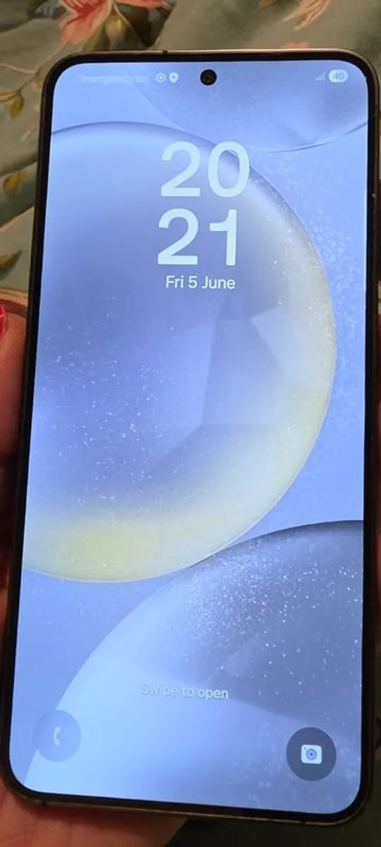 Samsung Galaxy S24 128GB Black, immaculate condition. - Image 1