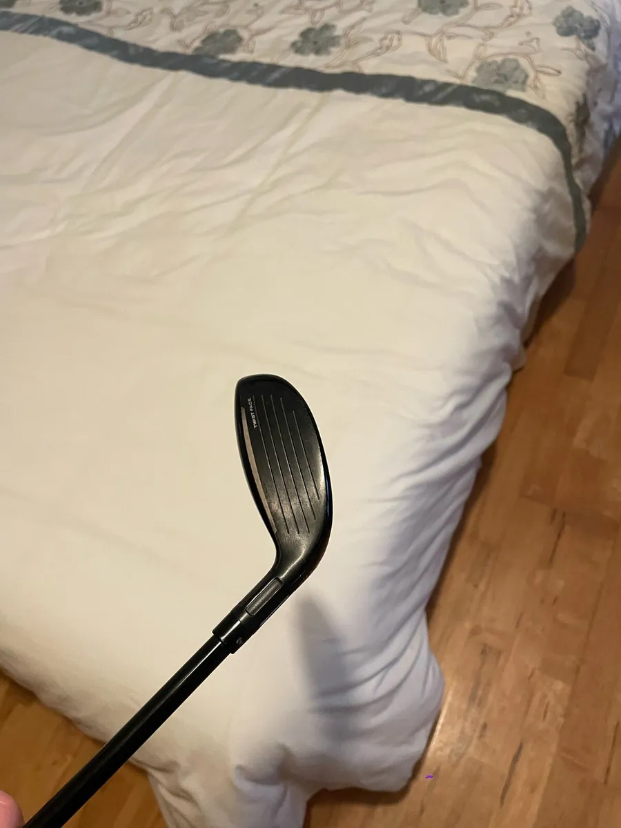 Left Hand Taylormade Stealth Hybrid - Image 2