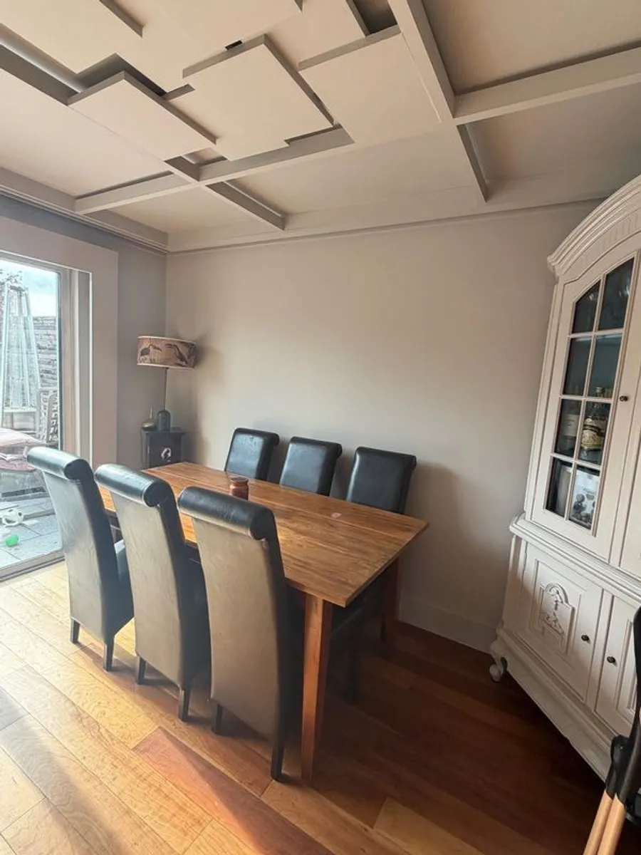 dining table - Image 1