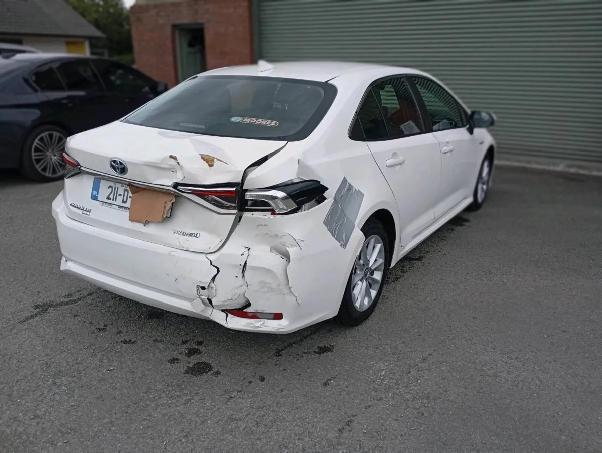 2021 Toyota Corolla hybrid - Image 4