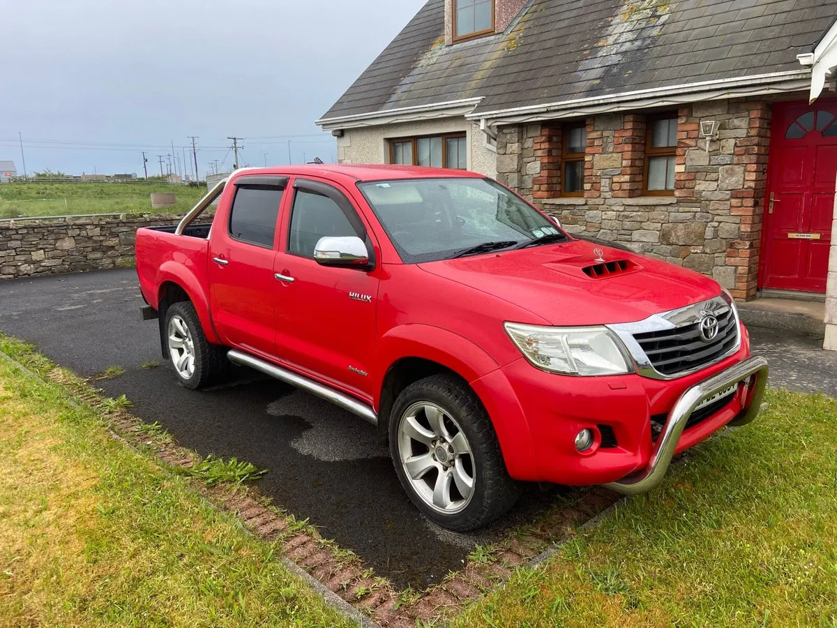 Toyota Hilux - Image 1