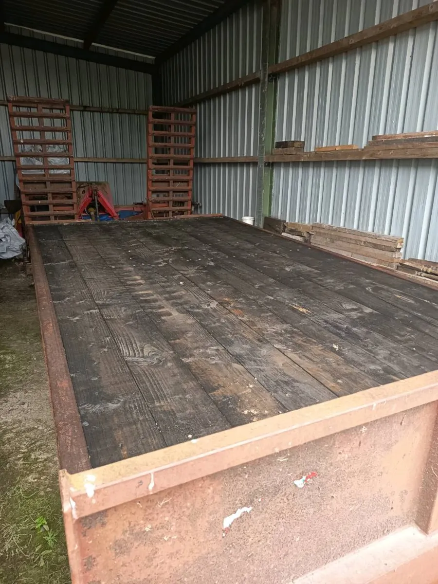 Lowloader - Image 1