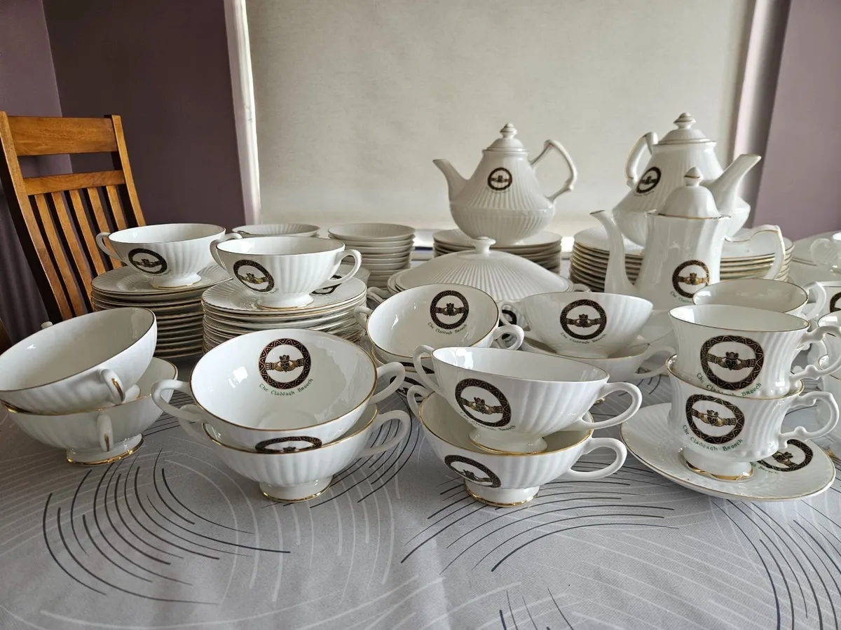 Antique Royal Tara china full dinner set - Image 3