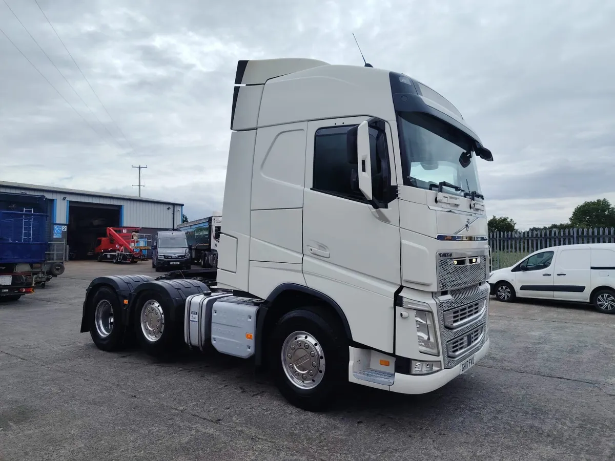 2017 Volvo FH 500 Globtrotter Tipping Hydraulics - Image 1