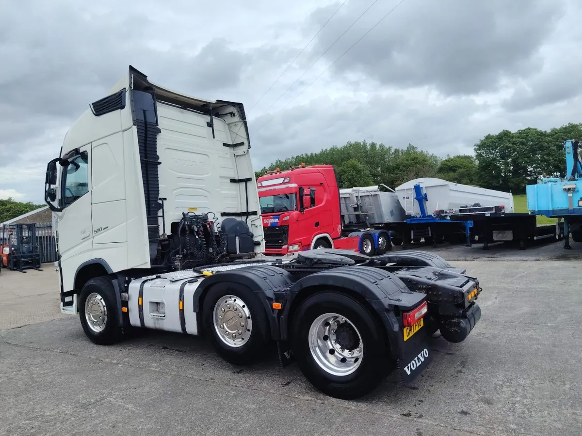 2017 Volvo FH 500 Globtrotter Tipping Hydraulics - Image 4