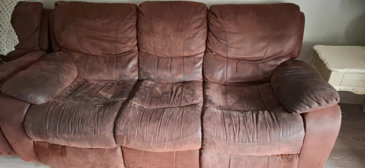 3 Seat Recliner and 2 Single Recliners - Image 2