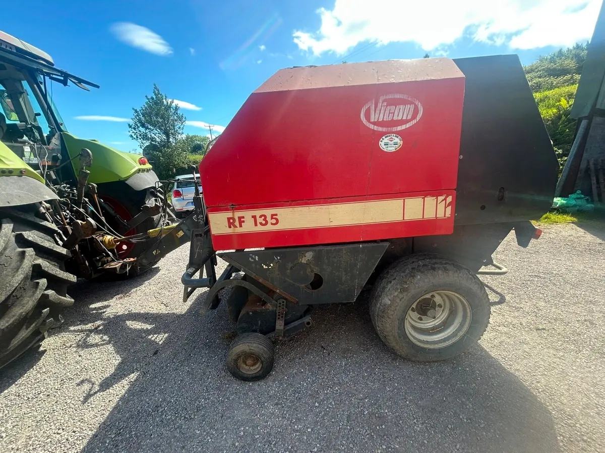 Vicon Round Baler - Image 2