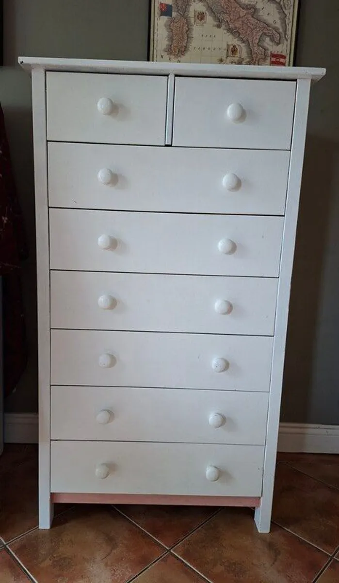 chest of drawers - Image 1