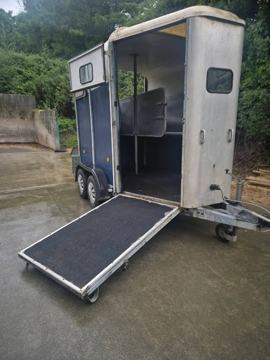 Hb505 horsebox - Image 4